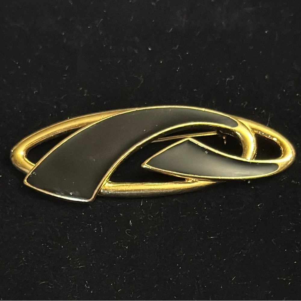 Trifari Black Enamel and Gold Tone Swirl Brooch Pin